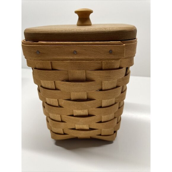Longaberger Basket with Wooden Lid and Protector‎ 2004 Handmade Basket - Picture 3 of 11